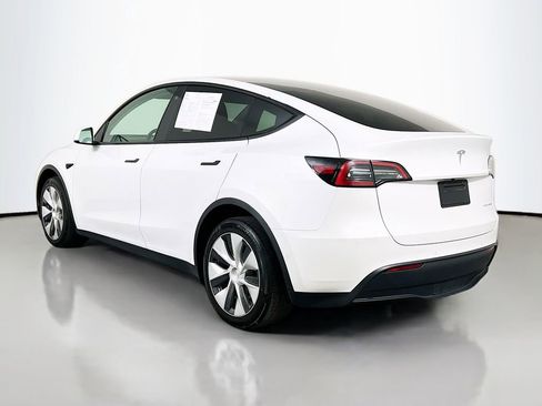 Used 2021 Tesla Model Y Long Range image 5