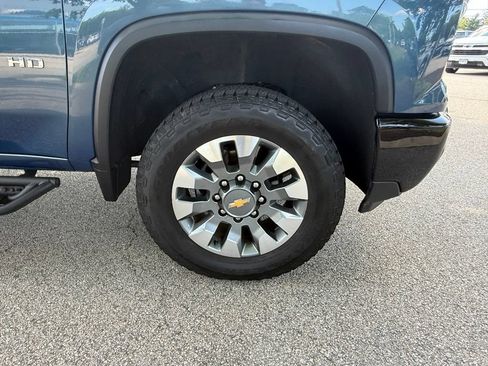 Used 2025 Chevrolet Silverado 2500 Custom w/ Custom Convenience Package AWD/4WD image 37