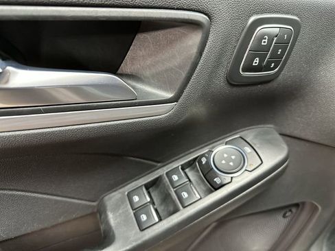 Used 2023 Ford Escape Platinum w/ Premium Technology Package image 17