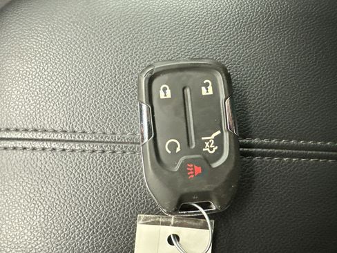 Certified 2024 GMC Terrain SLE w/ Driver Convenience Package AWD/4WD image 31
