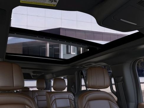 New 2026 Lincoln Navigator L Reserve AWD/4WD image 22