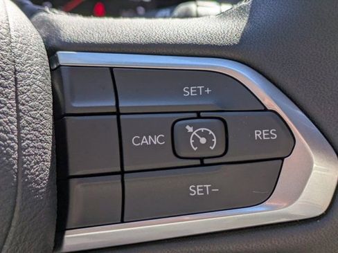 New 2026 Jeep Compass Latitude AWD/4WD image 22