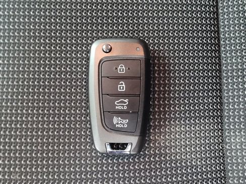 Used 2021 Hyundai Accent SE FWD image 32