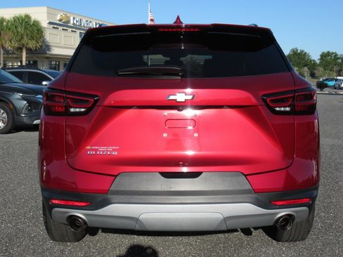 Used 2023 Chevrolet Blazer LT FWD image 5
