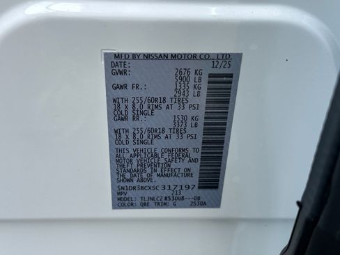 New 2025 Nissan Pathfinder SV image 28