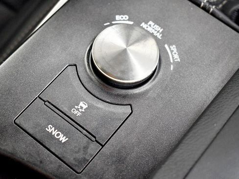 Used 2016 Lexus IS 300 AWD image 52