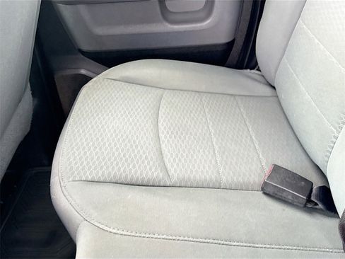 Used 2015 RAM 1500 Classic SLT image 27