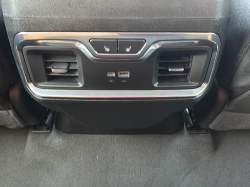 Used 2024 Chevrolet Silverado 1500 LTZ AWD/4WD image 21
