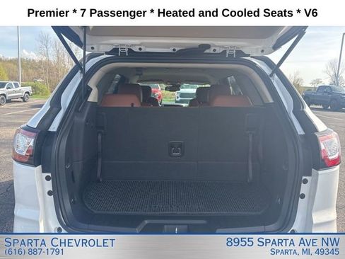 Used 2017 Chevrolet Traverse Premier FWD image 26