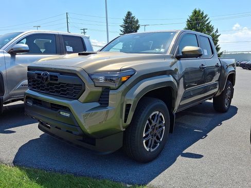 New 2026 Toyota Tacoma TRD Sport AWD/4WD image 3