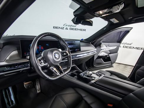 Used 2023 BMW 740i RWD image 20