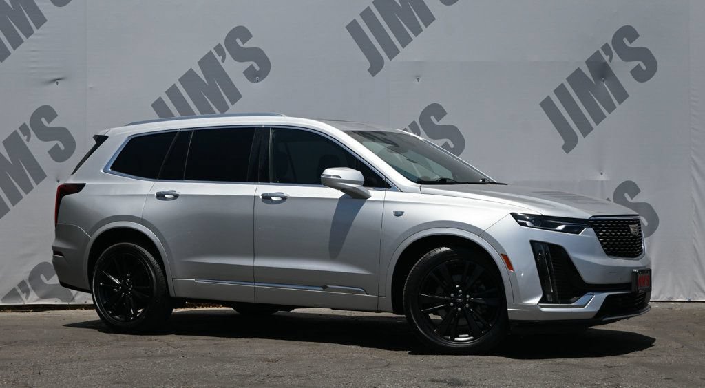 Used 2020 Cadillac XT6 Premium Luxury FWD image 3