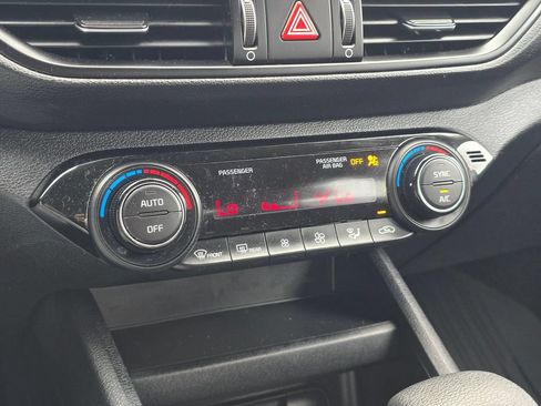 Used 2019 Kia Forte LXS FWD image 22