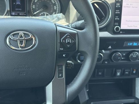 Used 2023 Toyota Tacoma TRD Off-Road w/ Black Out Package (TMS) AWD/4WD image 9