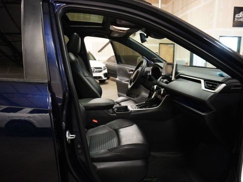 Used 2020 Toyota RAV4 XSE w/ All Weather Liner Package AWD/4WD image 7