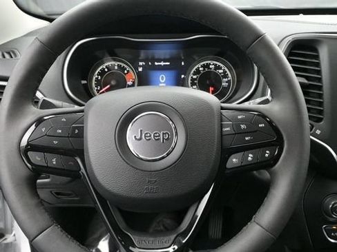 Used 2023 Jeep Cherokee Altitude Lux AWD/4WD image 11