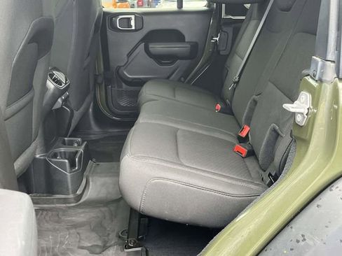 Used 2022 Jeep Wrangler Unlimited Sport AWD/4WD image 15