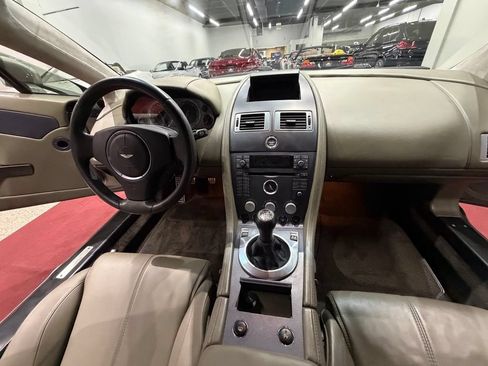 Used 2007 Aston Martin V8 Vantage Coupe RWD image 44