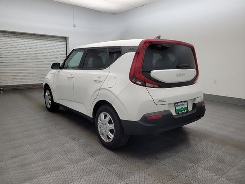 Used 2022 Kia Soul LX image 5