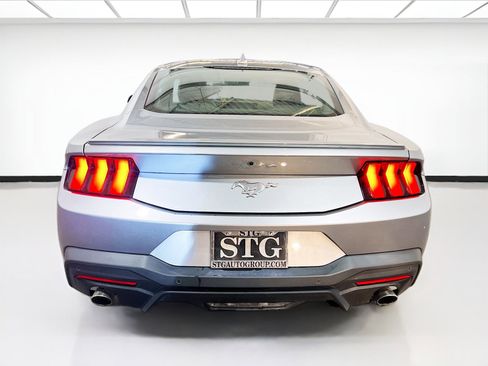 Used 2024 Ford Mustang Premium image 5