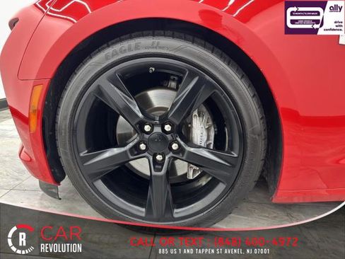 Used 2017 Chevrolet Camaro SS image 11