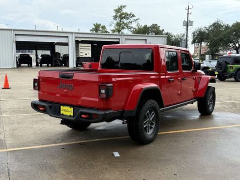 New 2025 Jeep Gladiator Mojave w/ Convenience Group AWD/4WD image 7