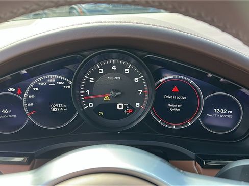 Used 2023 Porsche Cayenne image 14