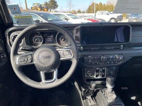 New 2026 Jeep Wrangler Sahara AWD/4WD image 11