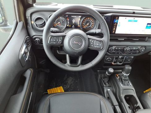 New 2026 Jeep Gladiator Mojave AWD/4WD image 13