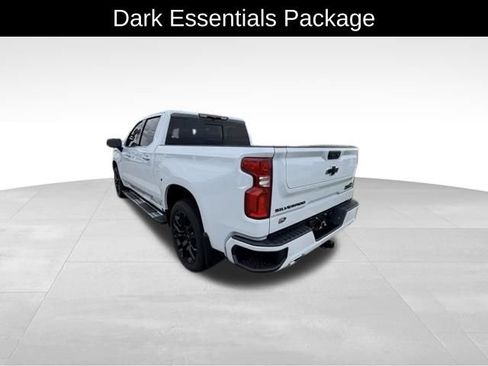 Certified 2026 Chevrolet Silverado 1500 High Country w/ High Country Premium Package AWD/4WD image 5