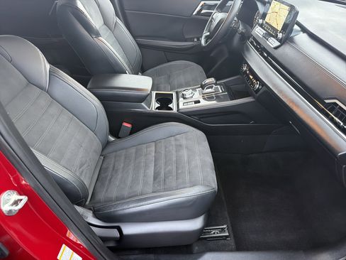 Used 2023 Mitsubishi Outlander SE image 13