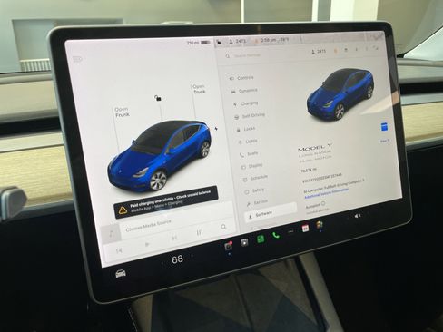 Used 2021 Tesla Model Y Long Range AWD/4WD image 22