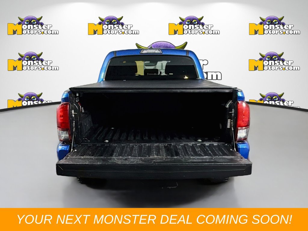 Used 2018 Toyota Tacoma TRD Sport AWD/4WD image 26