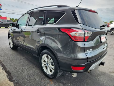 Used 2018 Ford Escape SE w/ SE Sync 3 Package AWD/4WD image 5