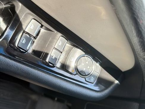 Used 2020 Ford Edge SEL w/ Convenience Package AWD/4WD image 17