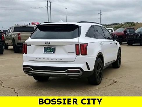 Used 2021 Kia Sorento SX image 8