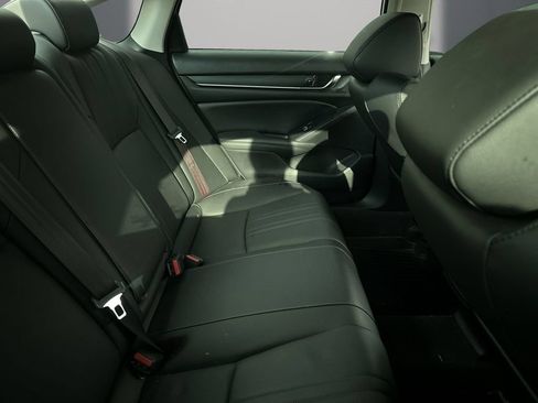 Used 2021 Honda Accord Sport Special Edition image 11