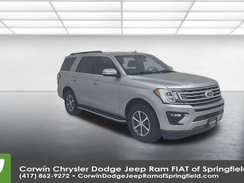 Used 2021 Ford Expedition XLT image 4