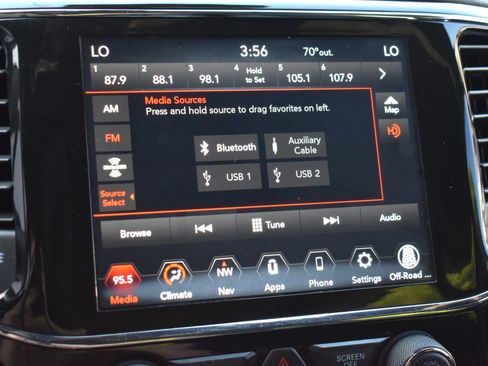 Used 2021 Jeep Grand Cherokee Limited w/ Quick Order Package 2GK 80th AWD/4WD image 25
