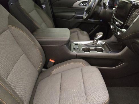 Used 2021 Chevrolet Traverse LT AWD/4WD image 19