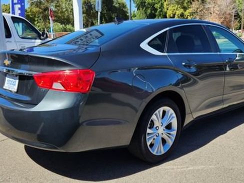 Used 2014 Chevrolet Impala LT FWD image 4