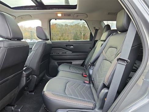 Certified 2025 Nissan Pathfinder Platinum w/ Cargo Package image 13