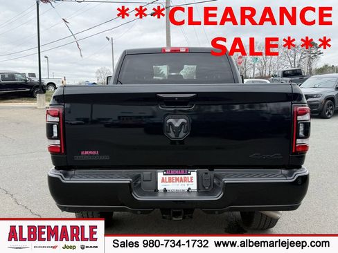 Used 2024 RAM 2500 Big Horn w/ Night Edition image 4