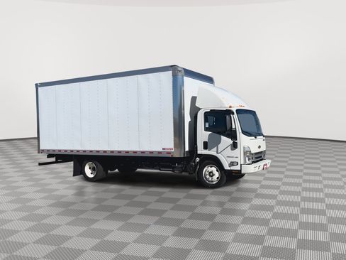 New 2024 Chevrolet Low Cab Forward image 31