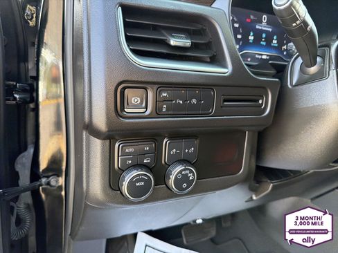 Used 2024 Chevrolet Tahoe LT AWD/4WD image 16