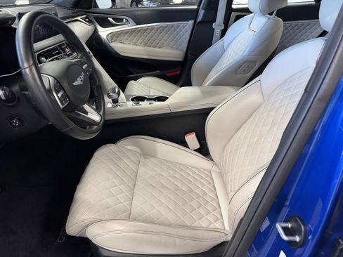 Used 2023 Genesis G70 3.3T w/ Sport Prestige Package RWD image 12