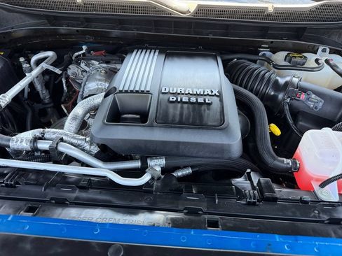 Used 2024 Chevrolet Silverado 1500 Custom Trail Boss w/ Dark Appearance Package AWD/4WD image 29