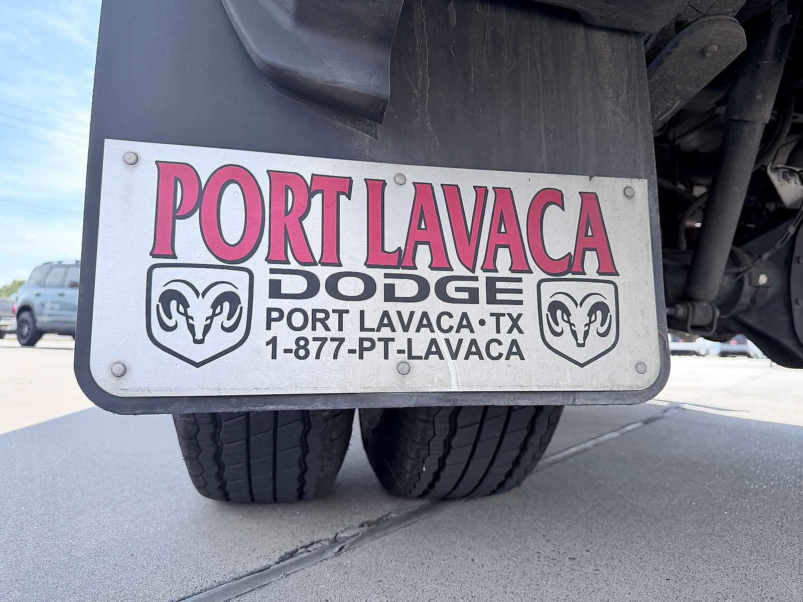 Used 2024 RAM 3500 Big Horn w/ Sport Appearance Package AWD/4WD image 13