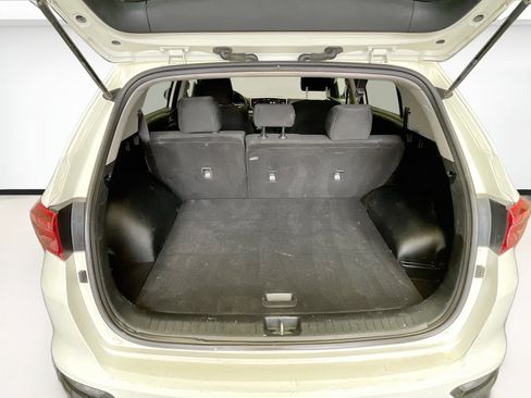 Used 2022 Kia Sportage LX w/ LX FWD Value Edition Package image 16