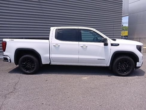 Used 2024 GMC Sierra 1500 Elevation AWD/4WD image 2